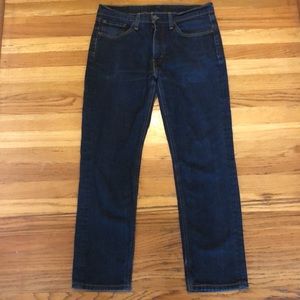 Levi’s jeans 32 x 30 inch dark wash denim straight leg